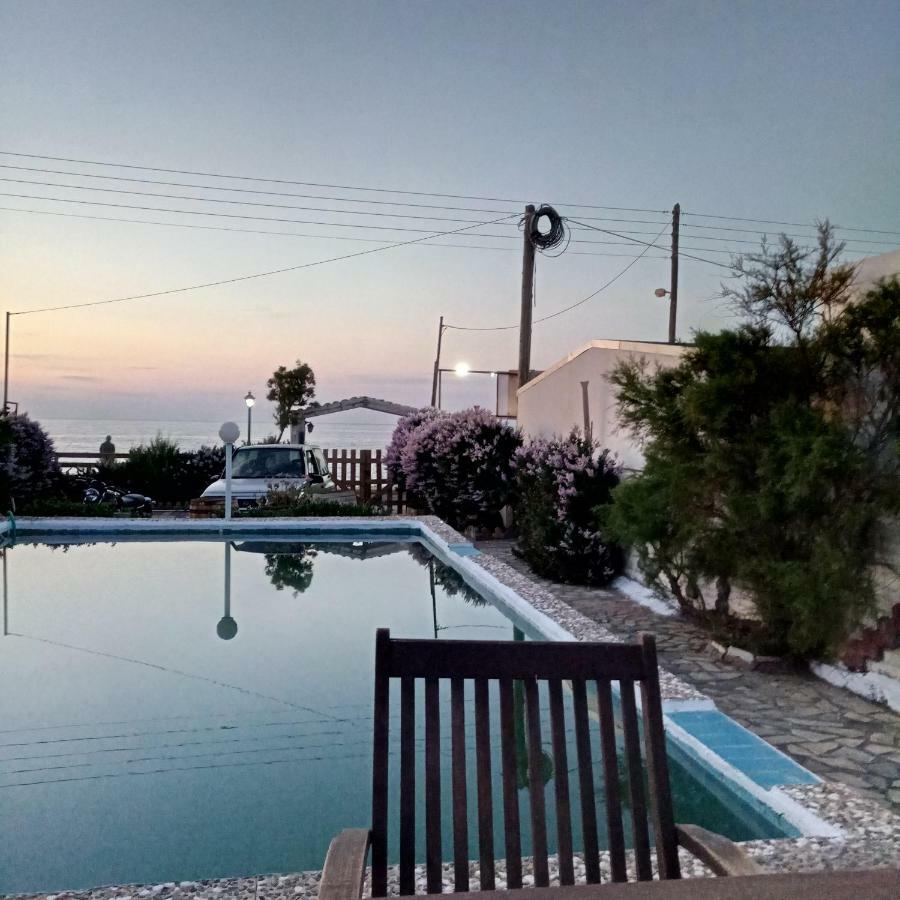 Georgia Seaside Villa Херсонісос Екстер'єр фото